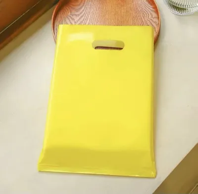 Yellow Yellow - Lapel Pin Now